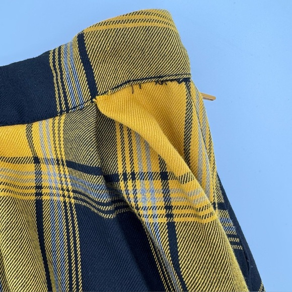 Harry Potter Hufflepuff Plaid Skirt | Wizarding World | Size Small - Picture 8 of 9